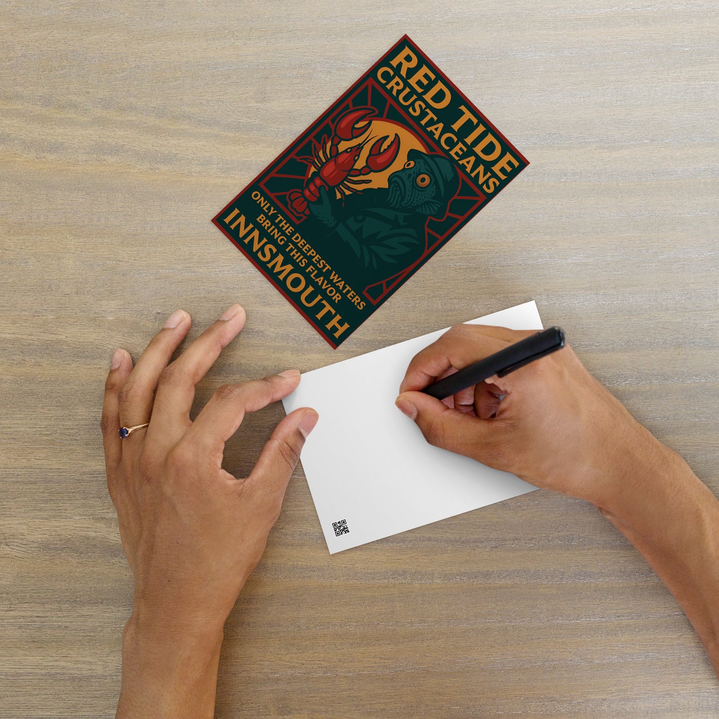 Crustacés de la marée rouge – La délicatesse la plus profonde d'Innsmouth Carte postale standard